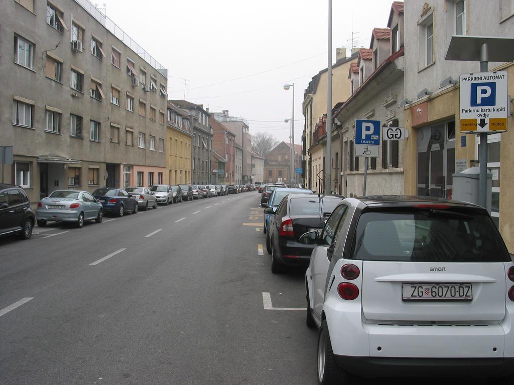 Apartment Fleger Zagreb Bagian luar foto